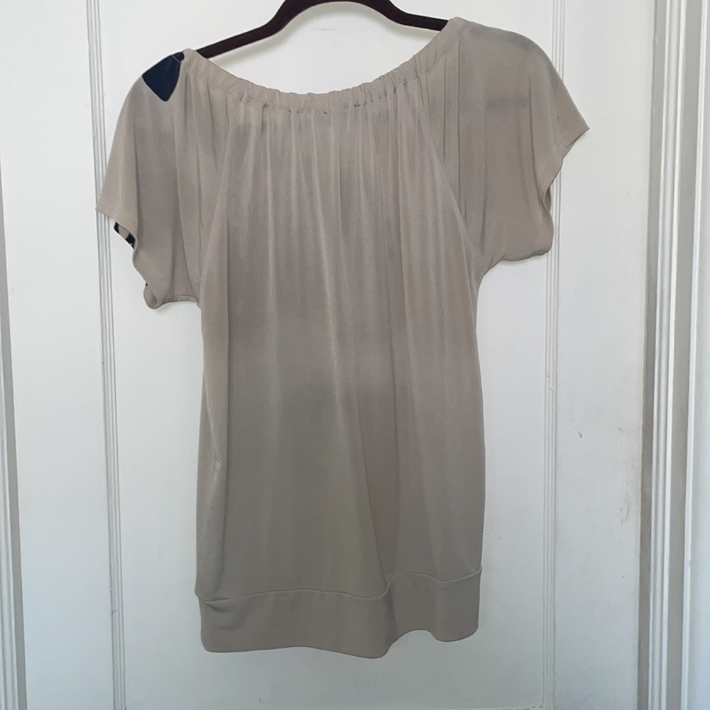 The Limited Short Sleeve Top - Picture 2 of 6